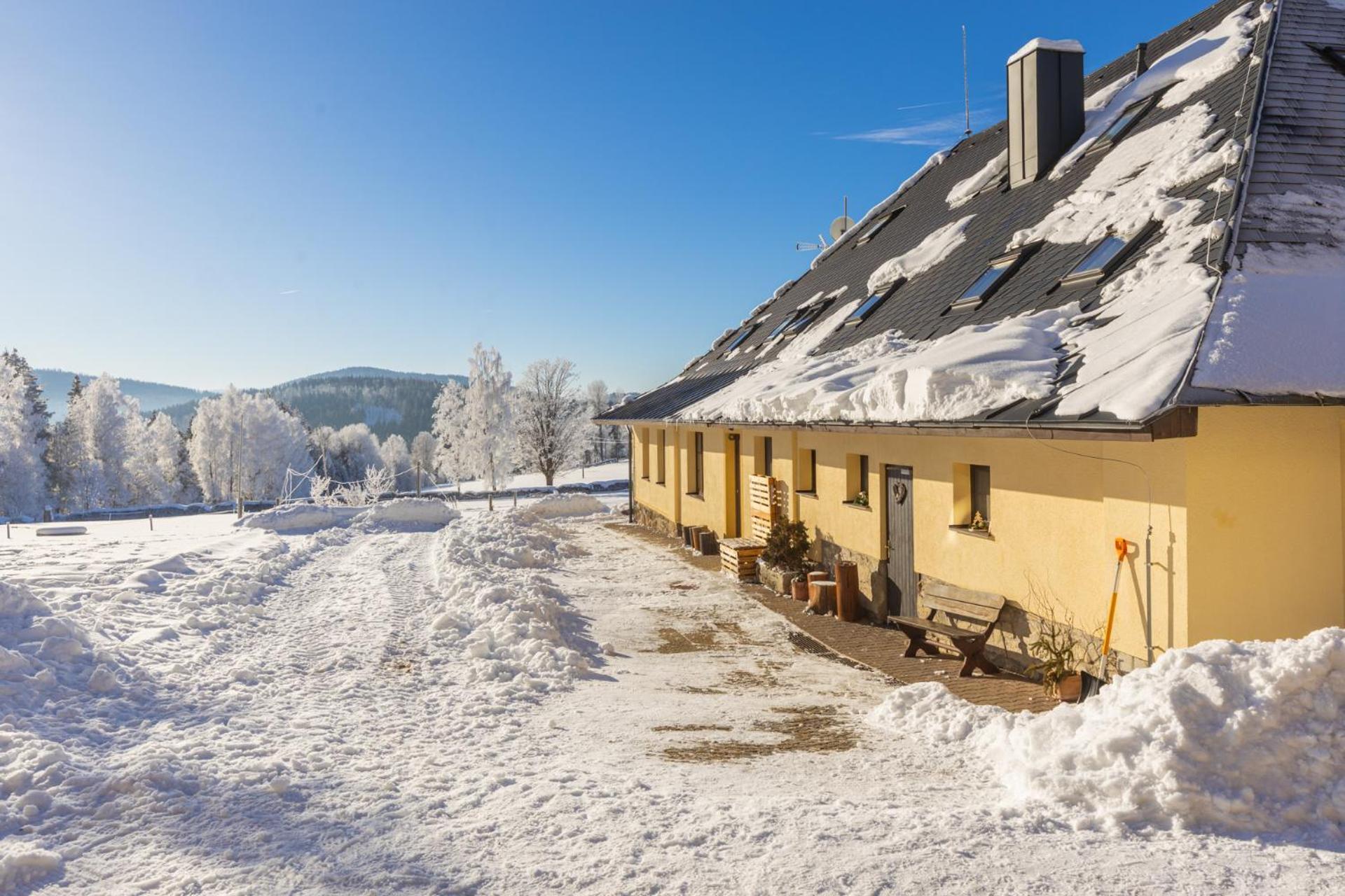 Penzion Chlustov Strázny Exterior foto